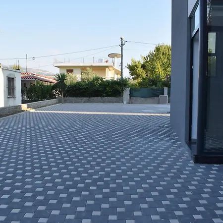 Ξενοδοχείο Sisana *