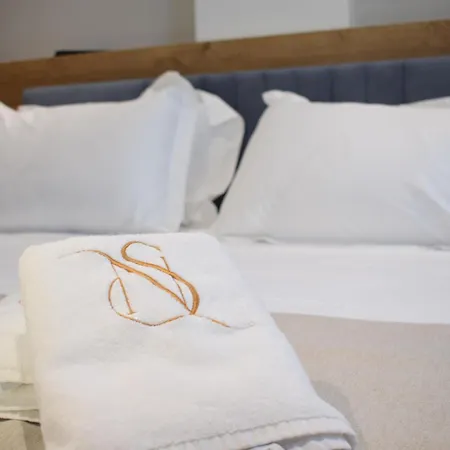 Sisana Hotel