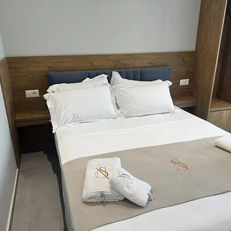 Sisana Hotell Vlorë