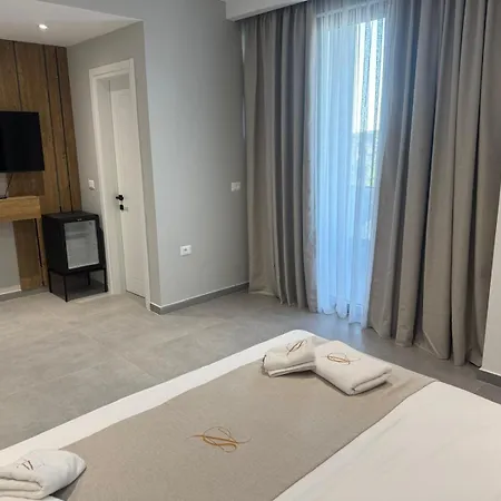 Sisana Hotell Vlorë